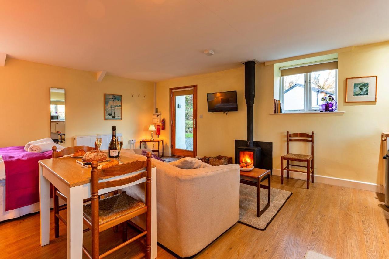 Finest Retreats - Jenny Wren *
